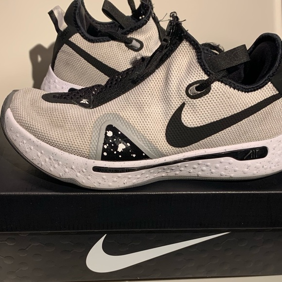 Nike PG4 Basketball Shoes- size 8 - Picture 2 of 15